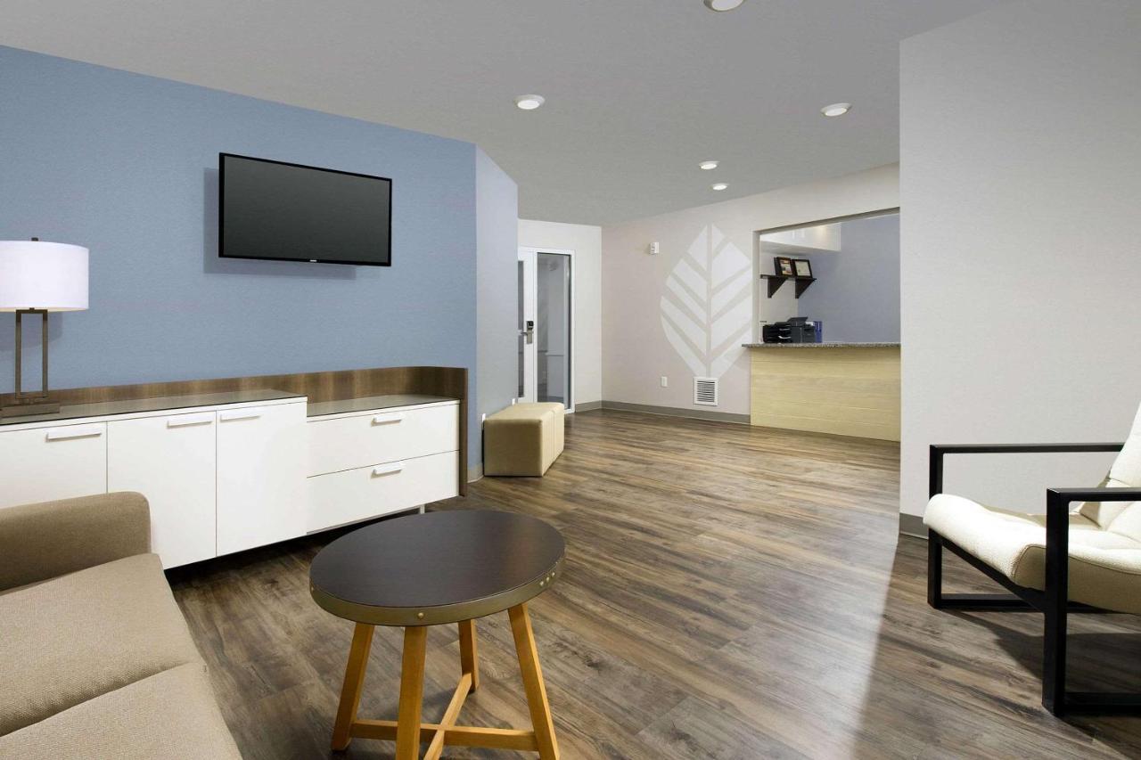 Woodspring Suites Chicago Darien Exteriör bild