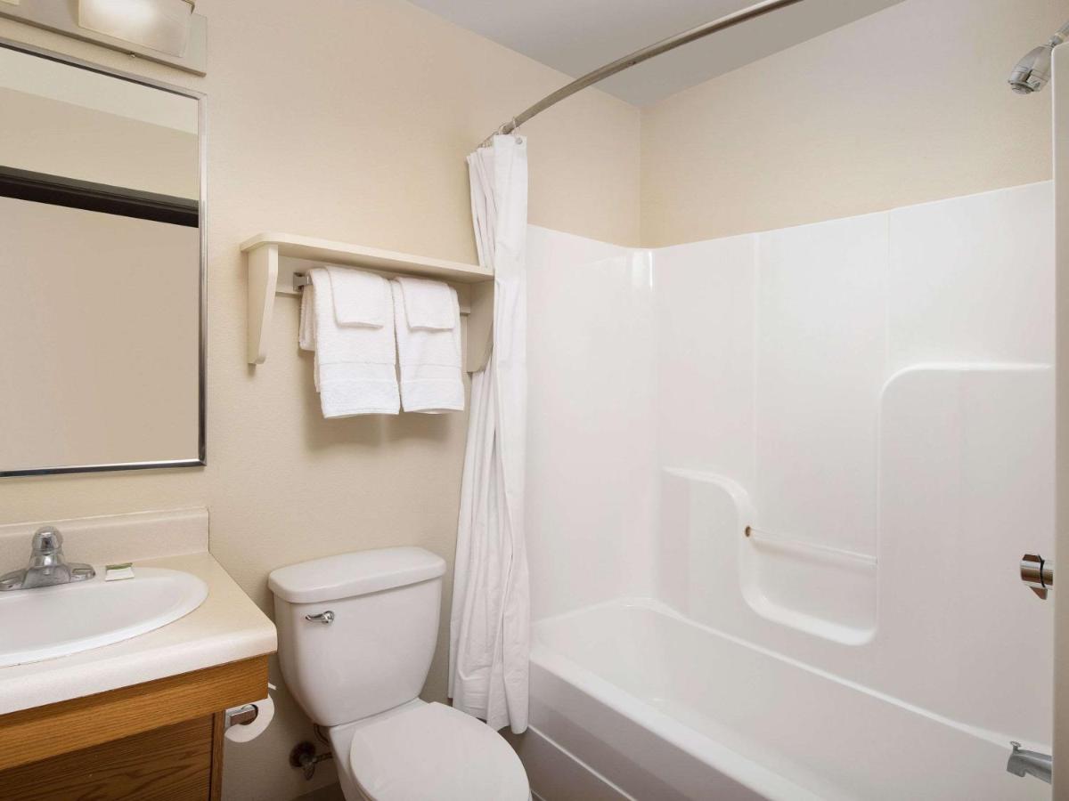 Woodspring Suites Chicago Darien Exteriör bild