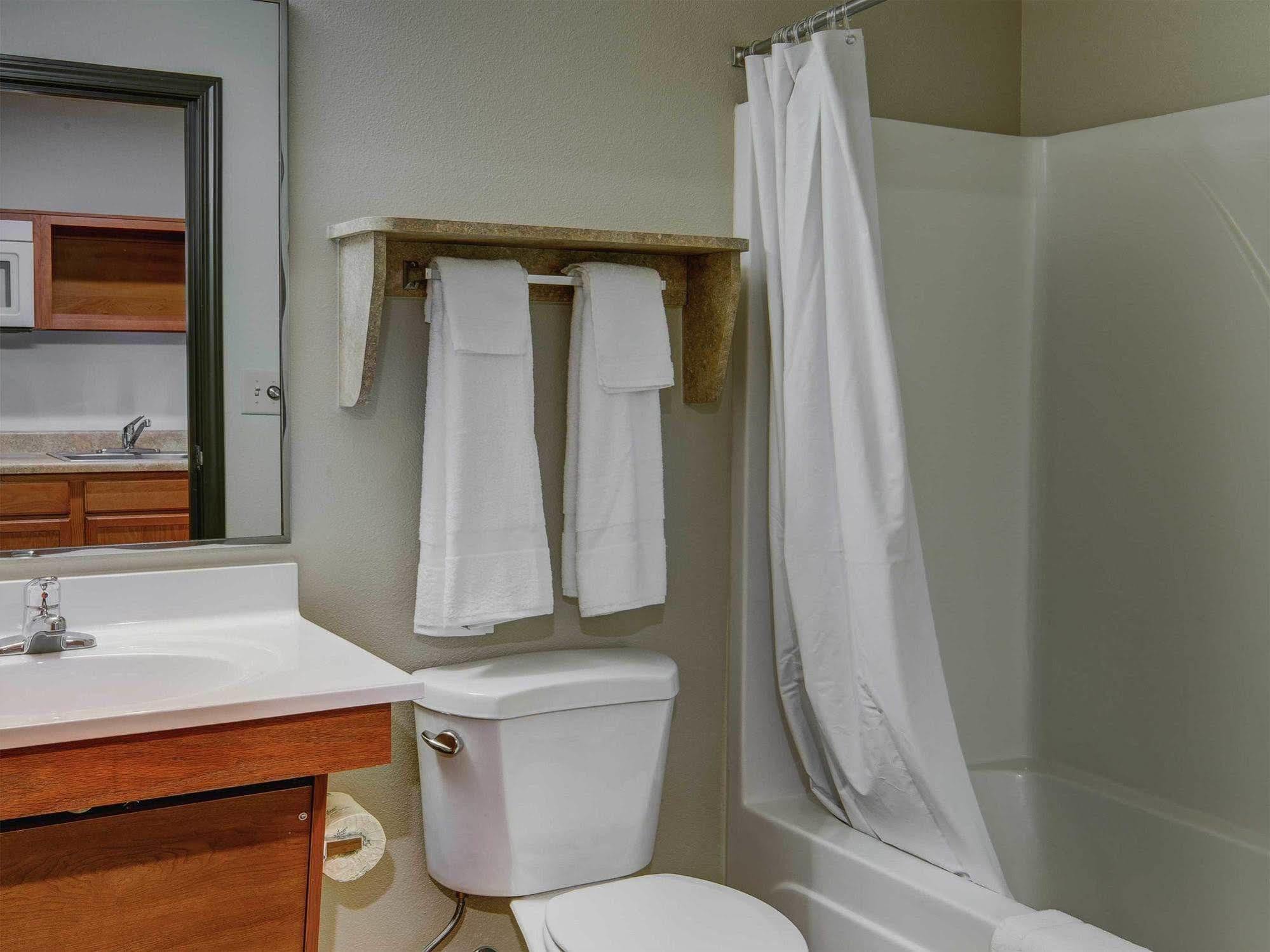 Woodspring Suites Chicago Darien Exteriör bild