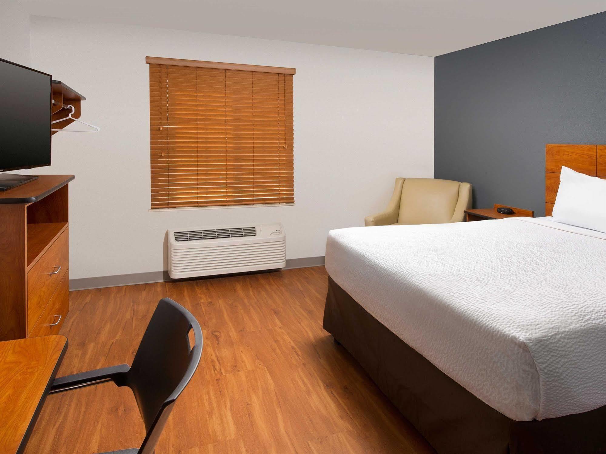 Woodspring Suites Chicago Darien Exteriör bild